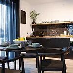 Lejlighed Lio Deluxe Kueche Terrasse Parken Netflix