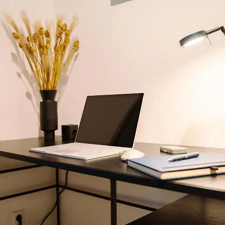 Lio Deluxe Kueche Terrasse Parken Netflix *